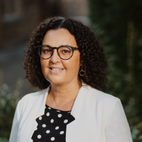 Mariana Sueldo 2025 september VU KF R